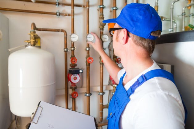 How a Heating Engineer Prepares Your System for Power Cuts