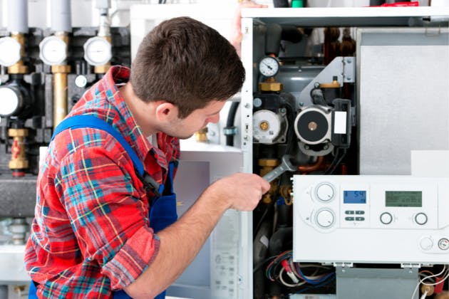How a Heating Engineer Prepares Your System for Power Cuts
